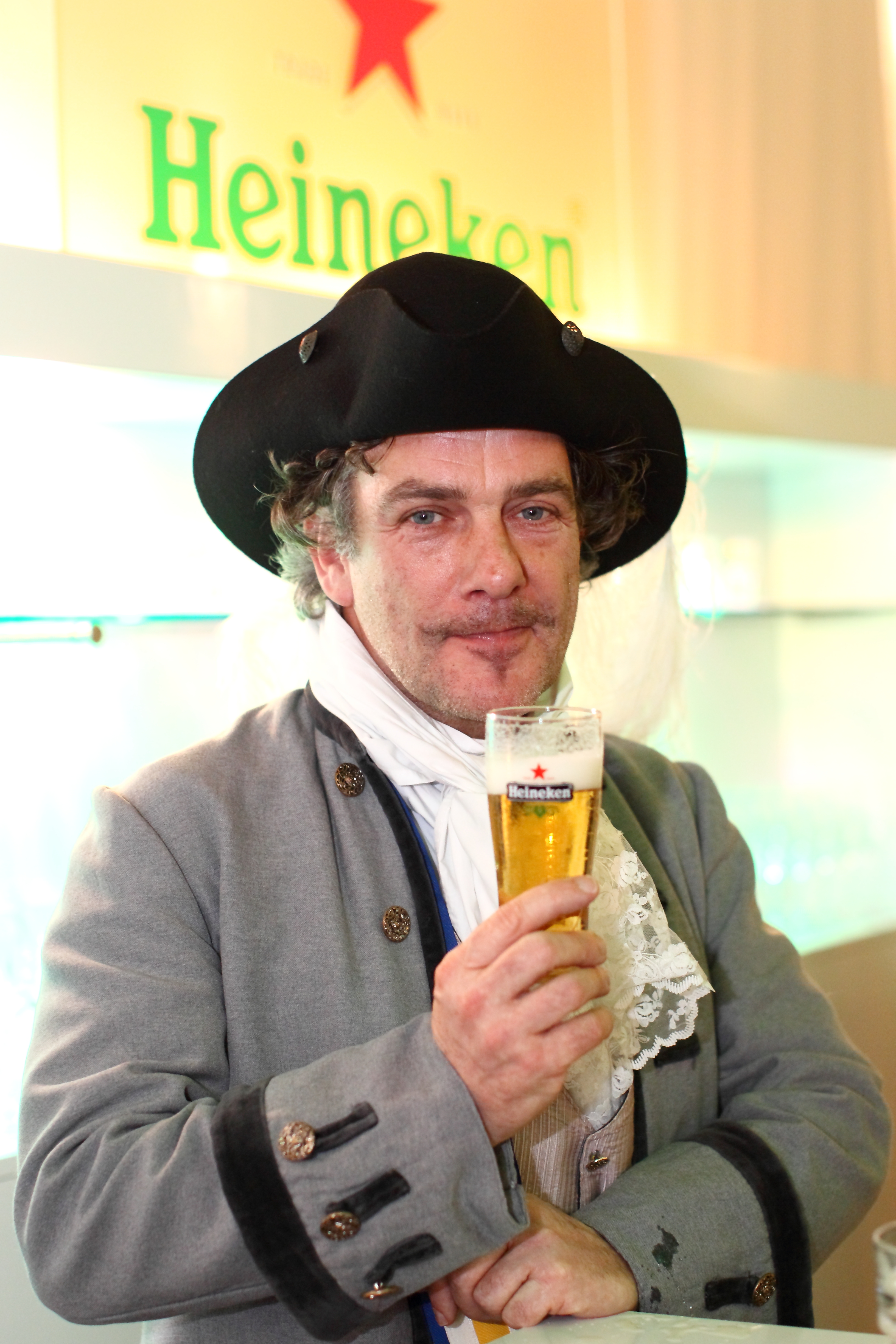 Aart van Harten performance as Admiral of Ceremony during International Beer Brewers congress