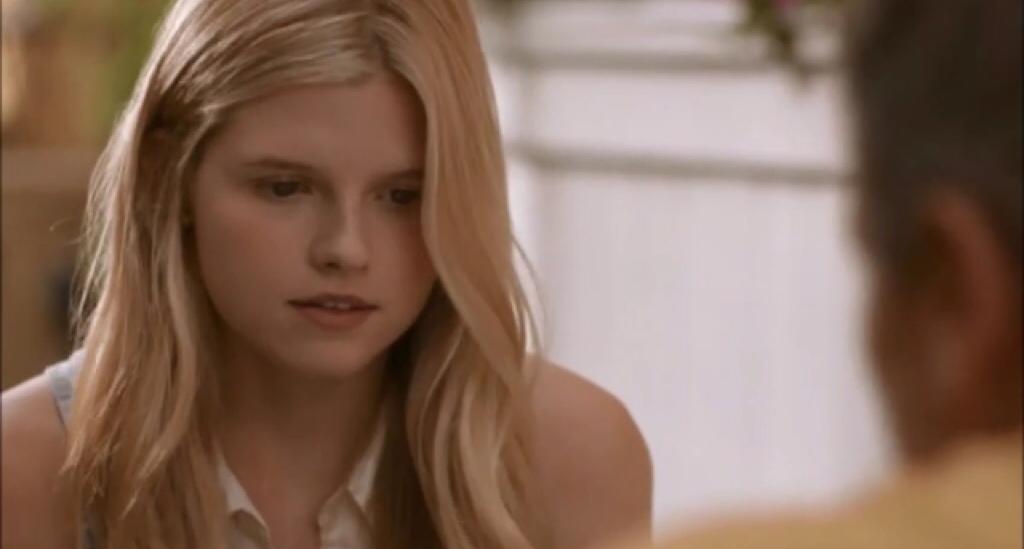 Still of Ana Mulvoy-Ten in The Girl in the Book