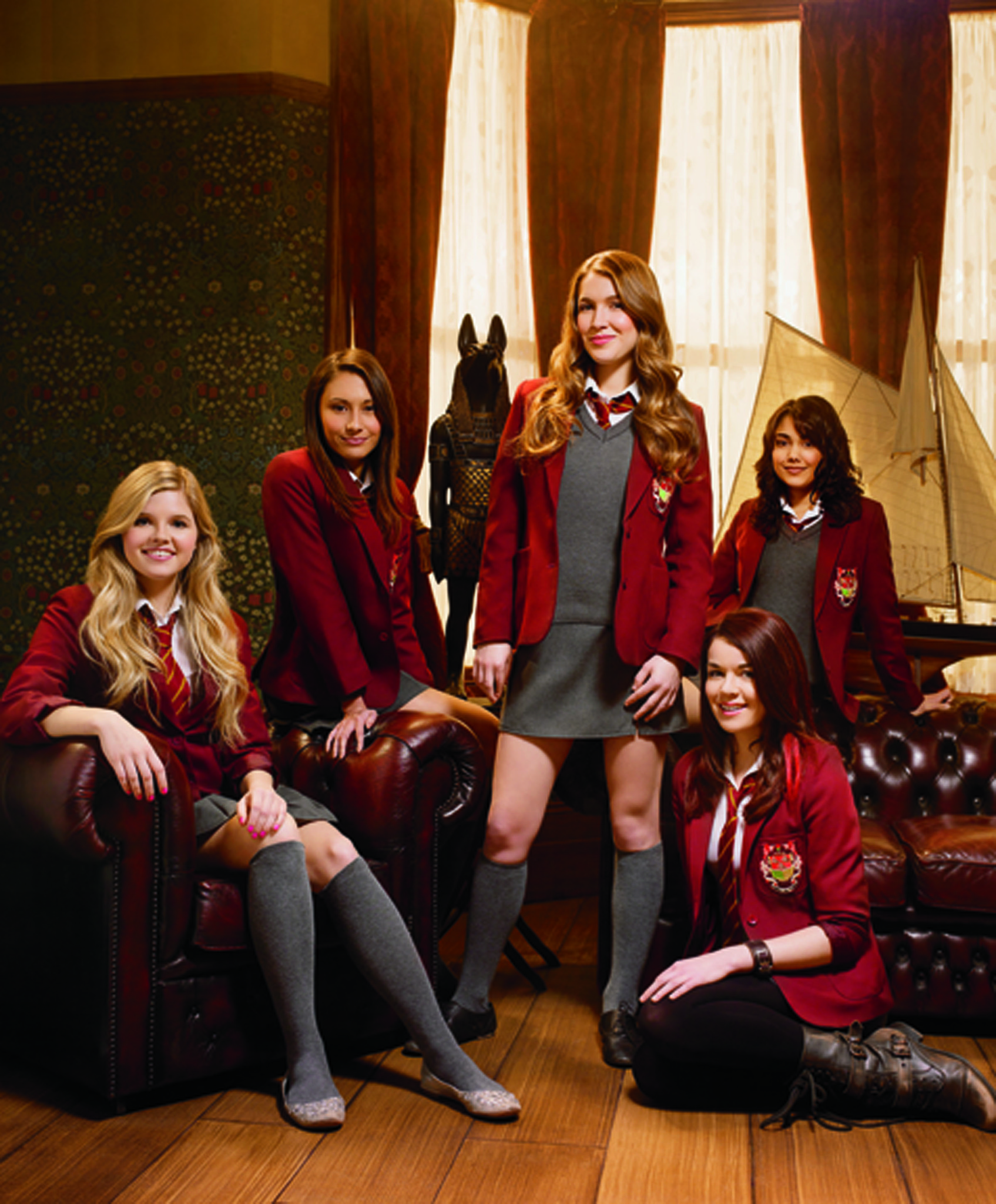 Still of Nathalia Ramos, Jade Ramsey, Klariza Clayton, Ana Mulvoy-Ten and Tasie Lawrence in House of Anubis (2011)