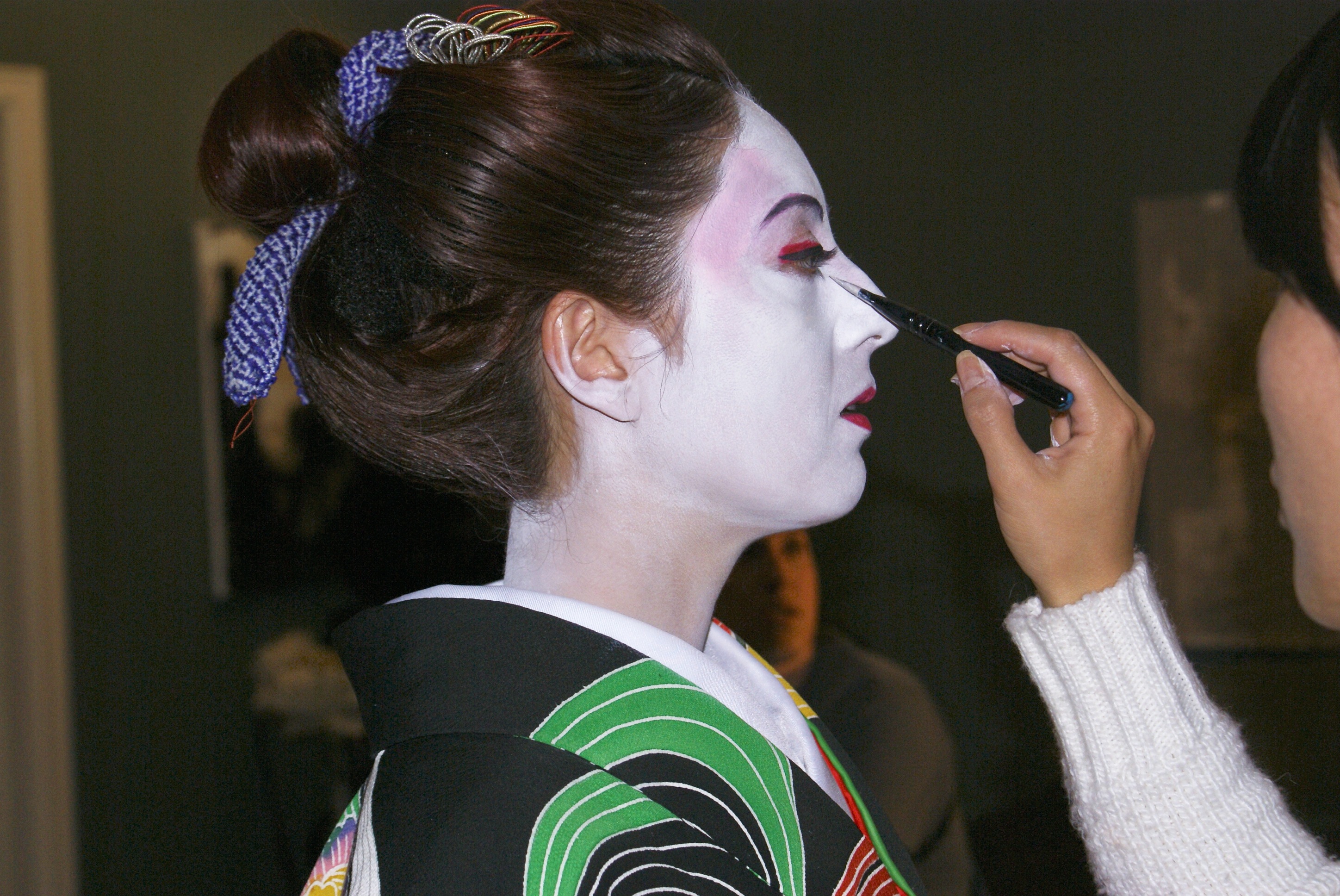 Genevieve getting a touch up on Turning Japanese set 09.
