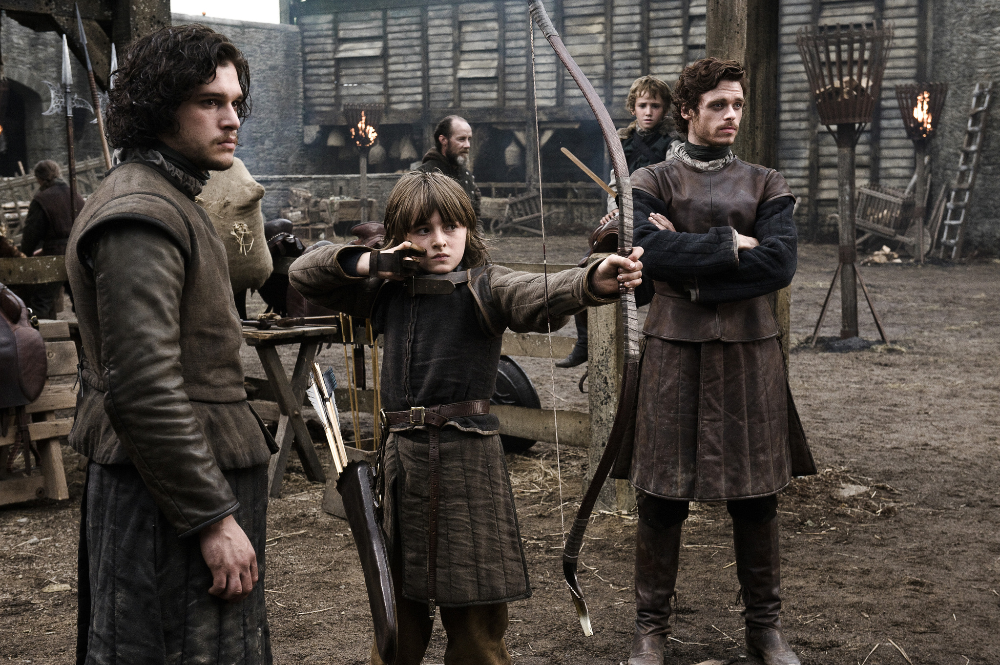 Still of Richard Madden, Kit Harington, Art Parkinson and Isaac Hempstead Wright in Sostu karai (2011)