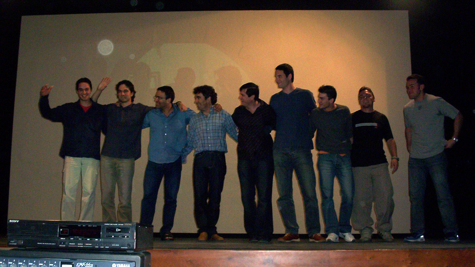 Premiere of 'Una Historia Más' (2003).