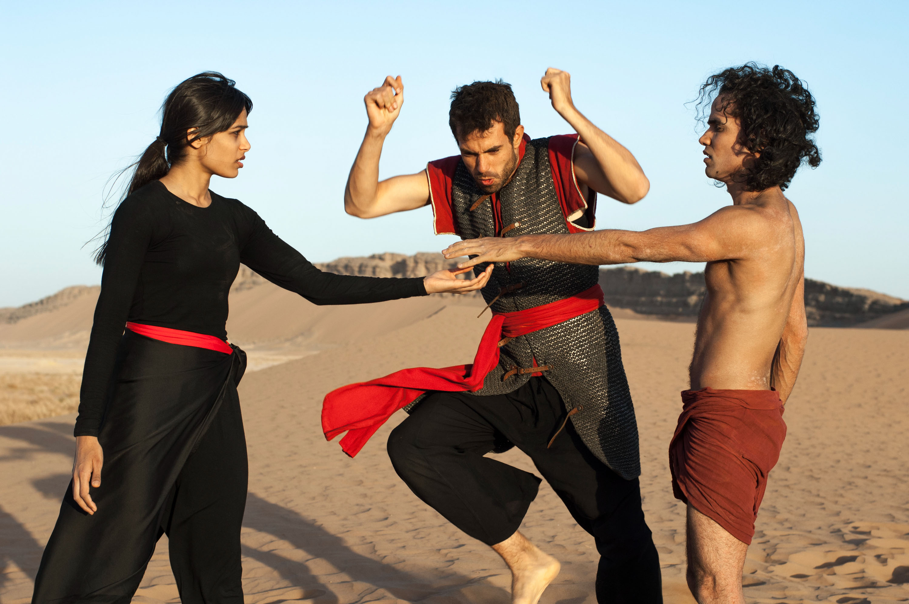 Still of Reece Ritchie and Tom Cullen in Desert Dancer (2014)