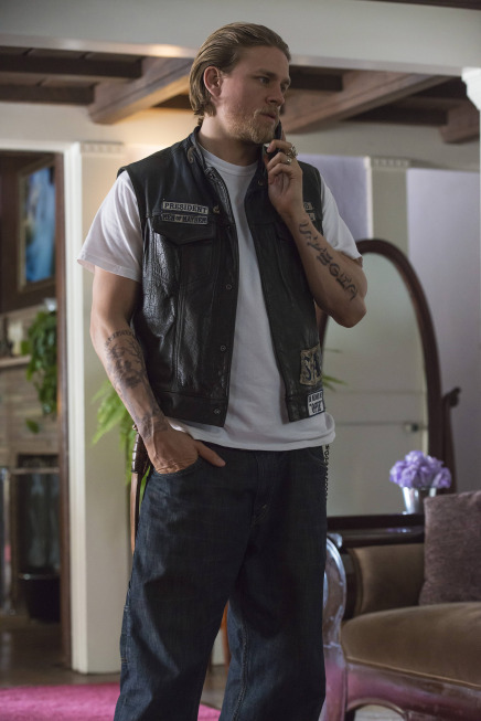 Still of Charlie Hunnam in Sons of Anarchy (2008)