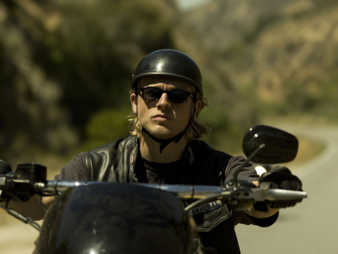 Still of Charlie Hunnam in Sons of Anarchy (2008)