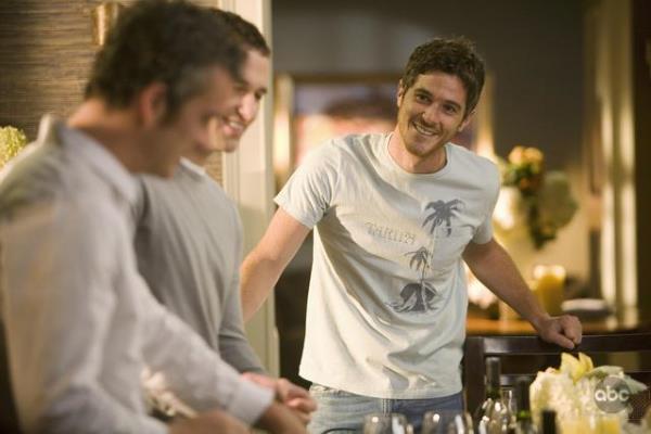 Still of Balthazar Getty, Matthew Rhys and Dave Annable in Brothers & Sisters (2006)