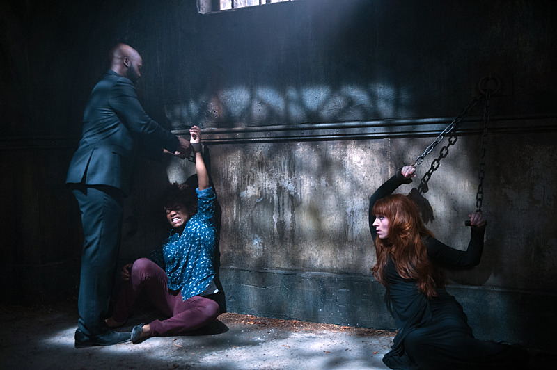 Still of Viv Leacock, Ruth Connell and Monice Peter in Supernatural (2005)