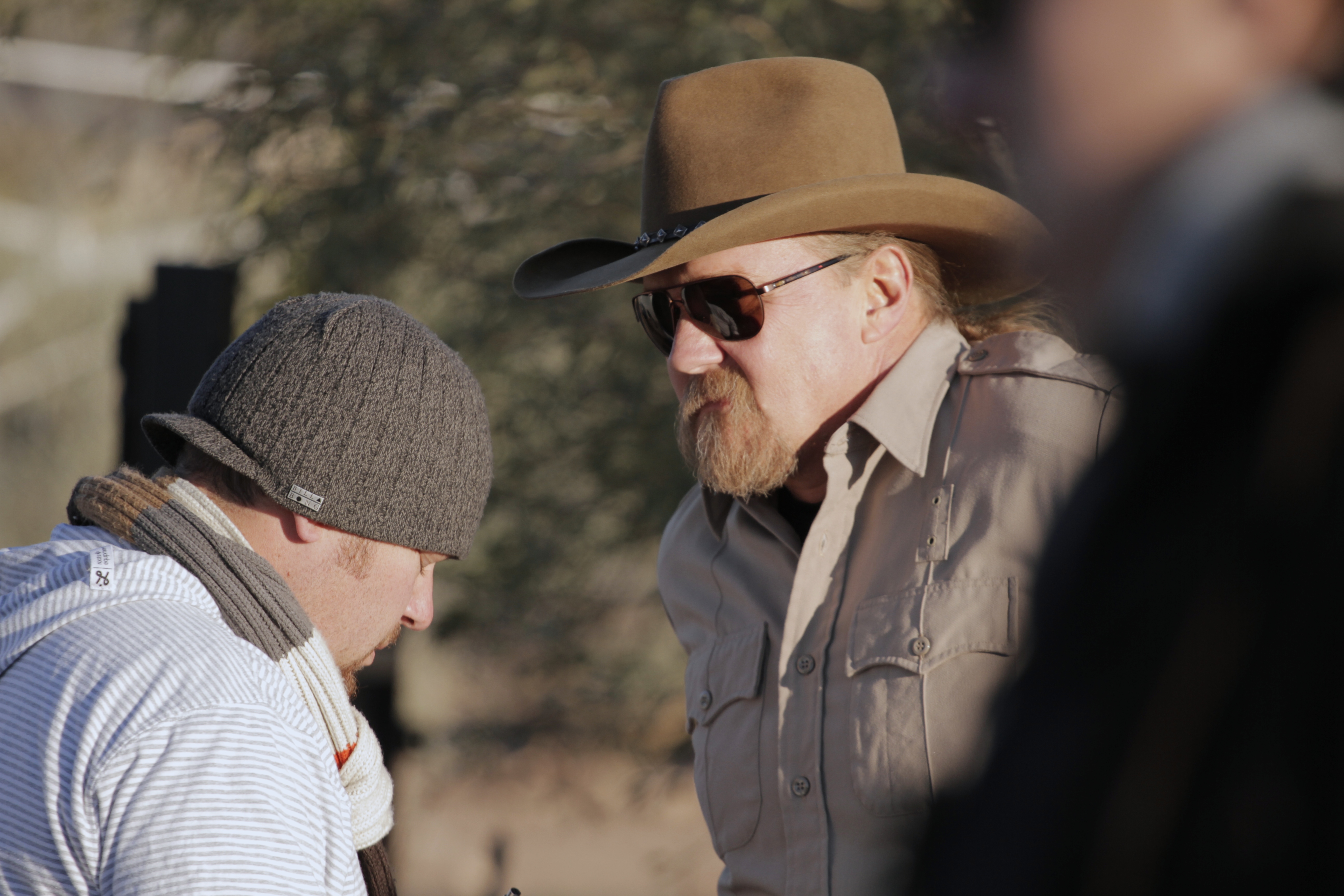 TRACE ADKINS on the set of A COUNTRY CHRISTMAS