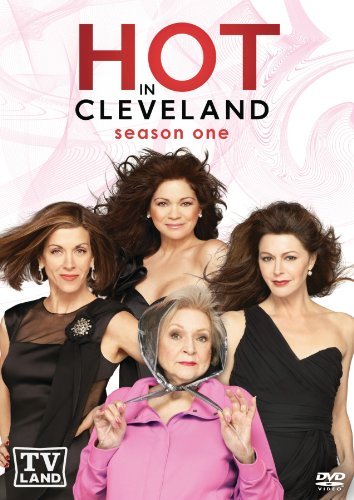 Valerie Bertinelli, Jane Leeves, Wendie Malick and Betty White in Hot in Cleveland (2010)