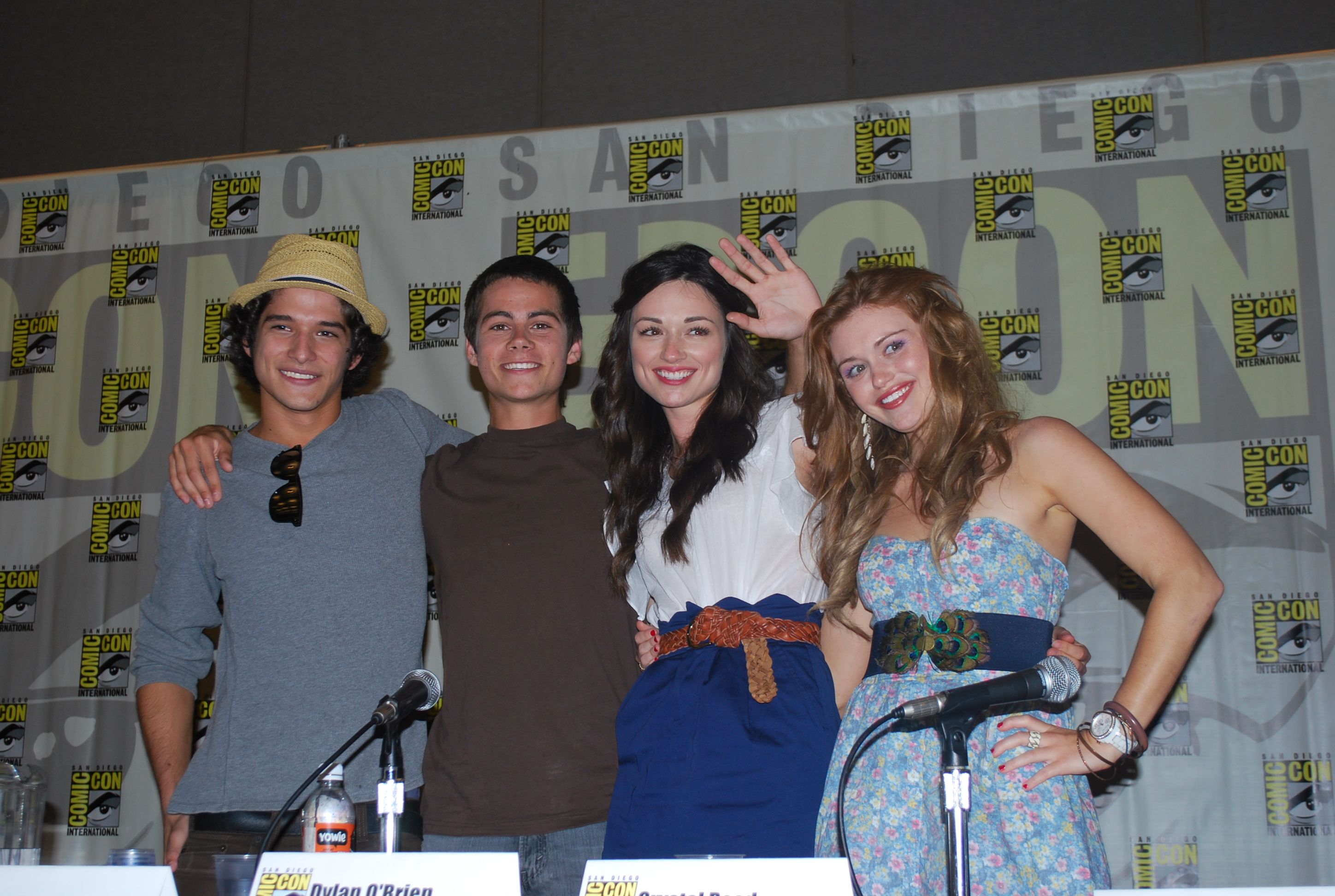 Comic Con 2010- Teen Wolf Panel Tyler Posey, Dylan O'Brien, Crystal Reed, Holland Roden