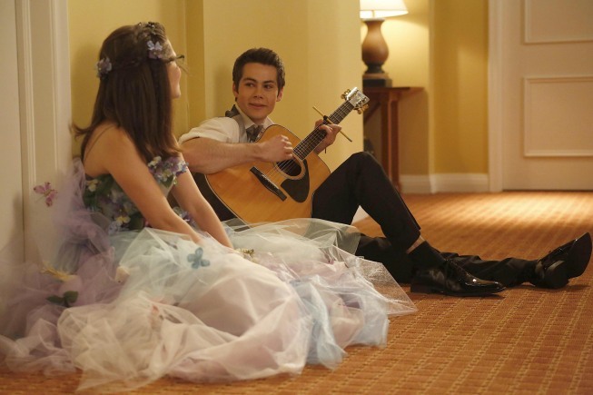 Still of Zooey Deschanel and Dylan O'Brien in New Girl (2011)