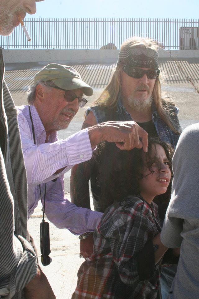 Cinematographer: Vilmos Zsigmond go over a scene with cast.