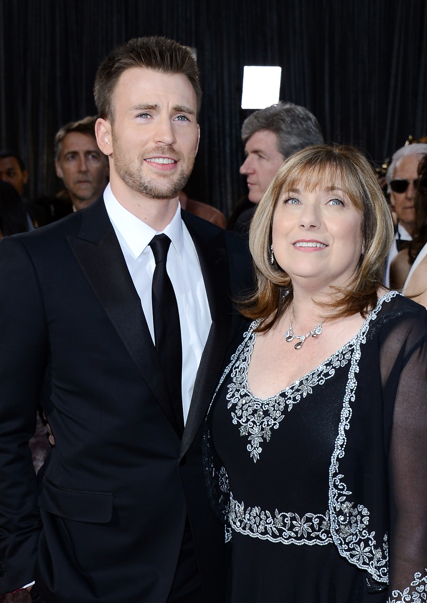 Chris Evans and Lisa Evans at event of The Oscars (2013)