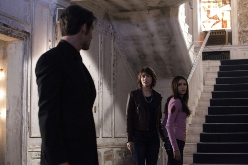 Still of Daniel Gillies, Lauren Cohan and Nina Dobrev in Vampyro dienorasciai (2009)