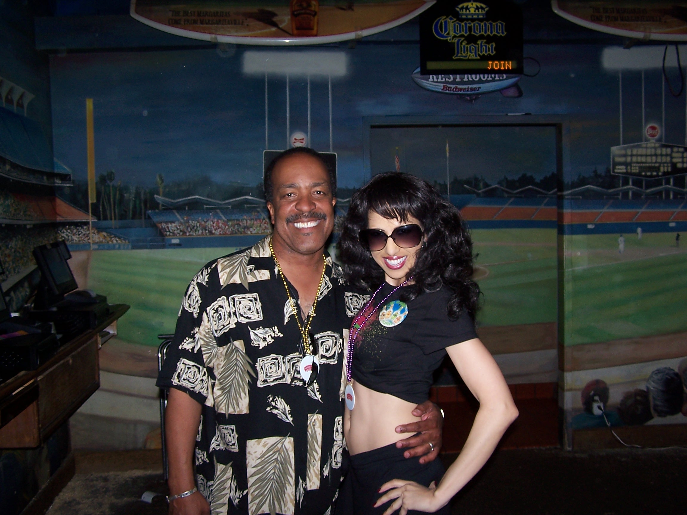 Elly Kaye with Robert Gossett from the hit TV show 