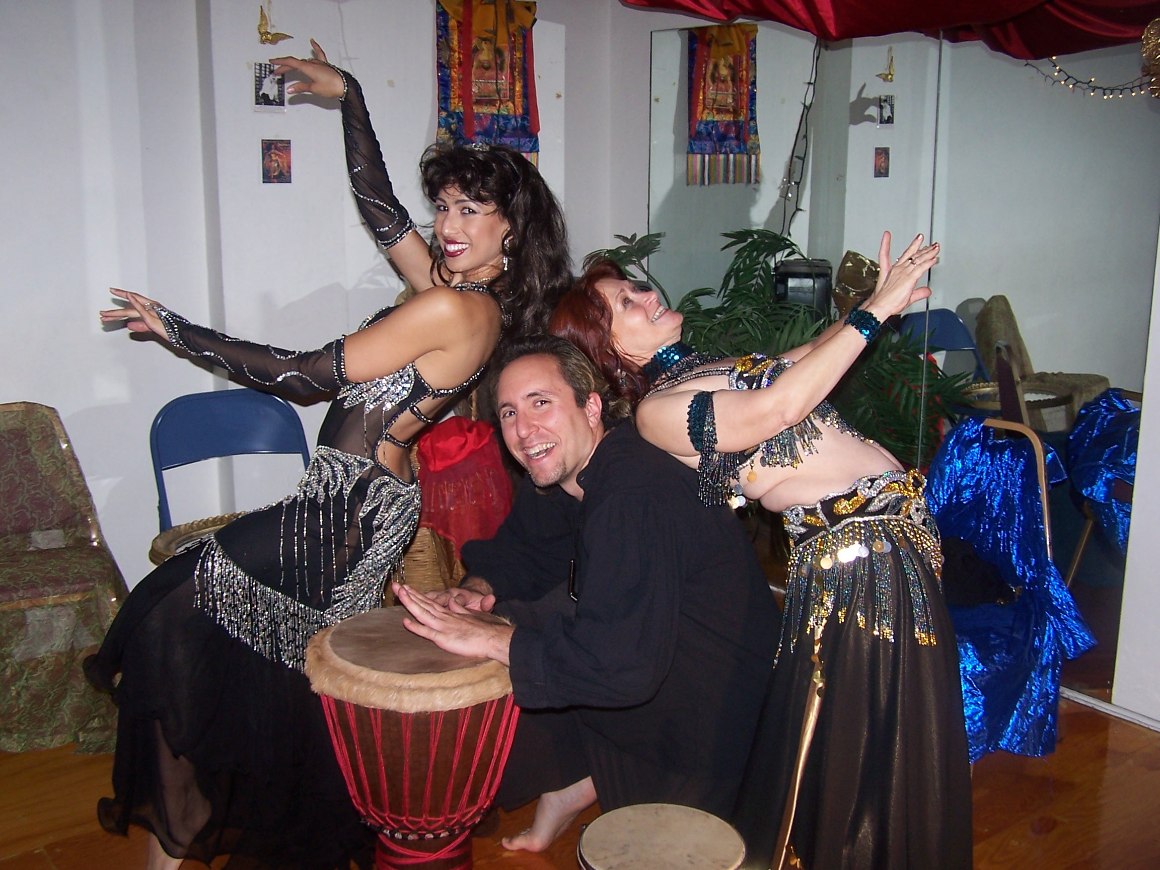 Elly Kaye performing Belly Dance in New York