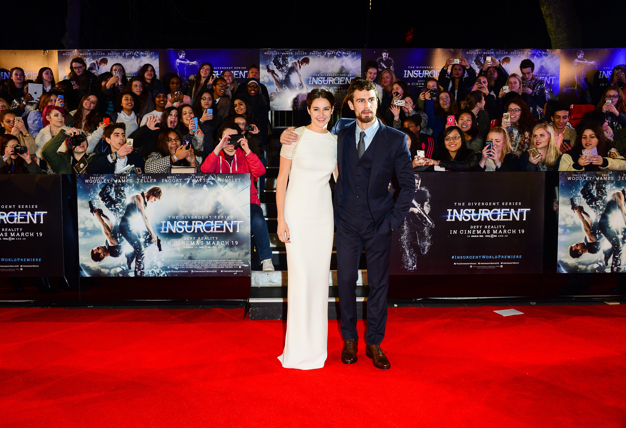 Shailene Woodley and Theo James at event of Insurgente (2015)