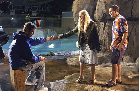 Drew Barrymore, Adam Sandler and Peter Segal in Visados kaip pirma karta (2004)