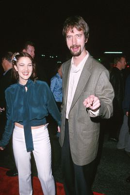 Drew Barrymore and Tom Green at event of Charlie's Angels (2000)