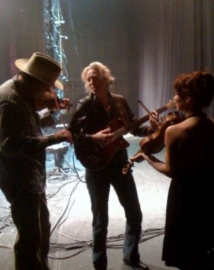 On set for Country Strong: Bucky Baxter and Amanda Shires play fiddles, while Winnie plays Amanda's Dan Electro.