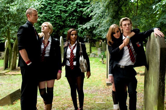 Still of April Pearson, Alex Pettyfer, Larissa Wilson, Georgia King and Tom Hopper in Tormented (2009)