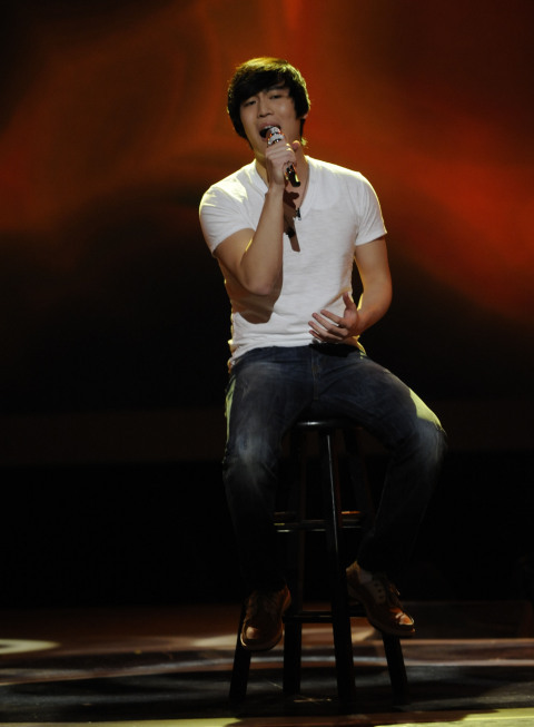 Still of John Park in American Idol: The Search for a Superstar: Top 10 Male Semifinalists Perform (2010)