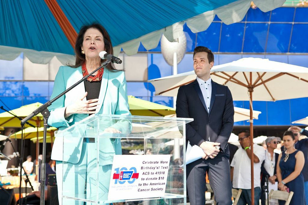 Television Host Matthew Hoffman hosts the American Cancer Society Gala with Sherry Lansing