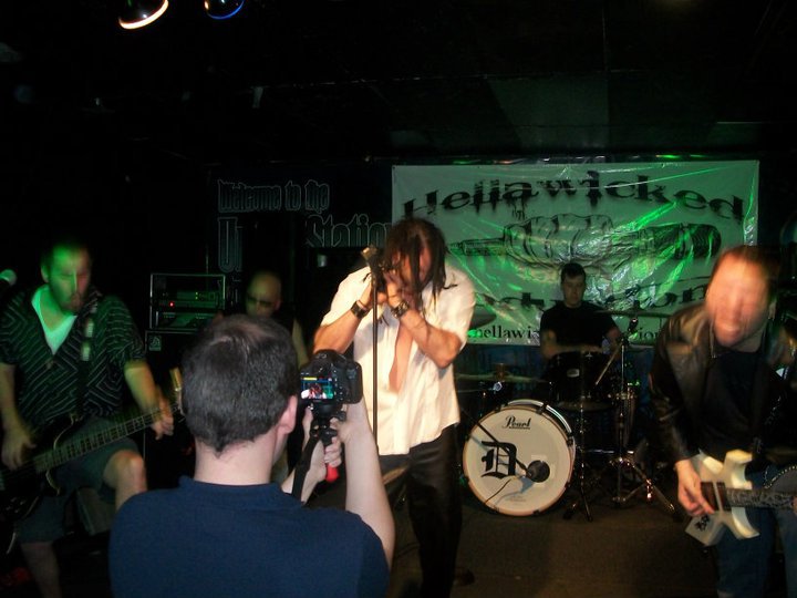 On set Victim performing with Downtrend