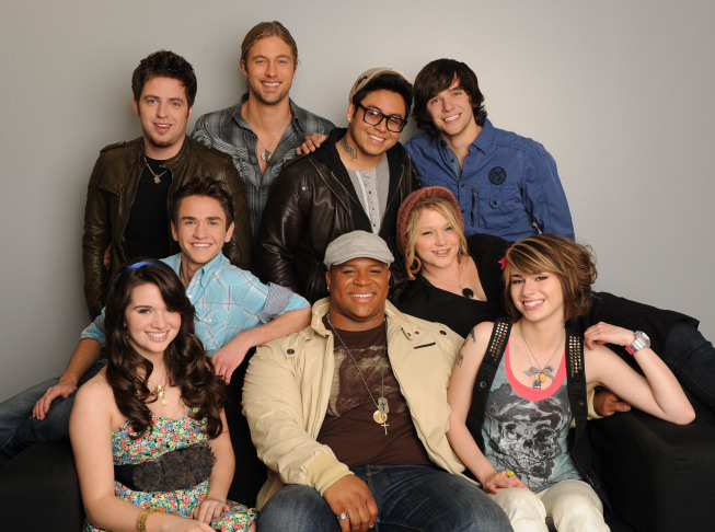 Still of Lee DeWyze, Katie Stevens, Aaron Kelly, Andrew Garcia, Casey James, Crystal Bowersox, Michael Lynche, Siobhan Magnus and Tim Urban in American Idol: The Search for a Superstar (2002)