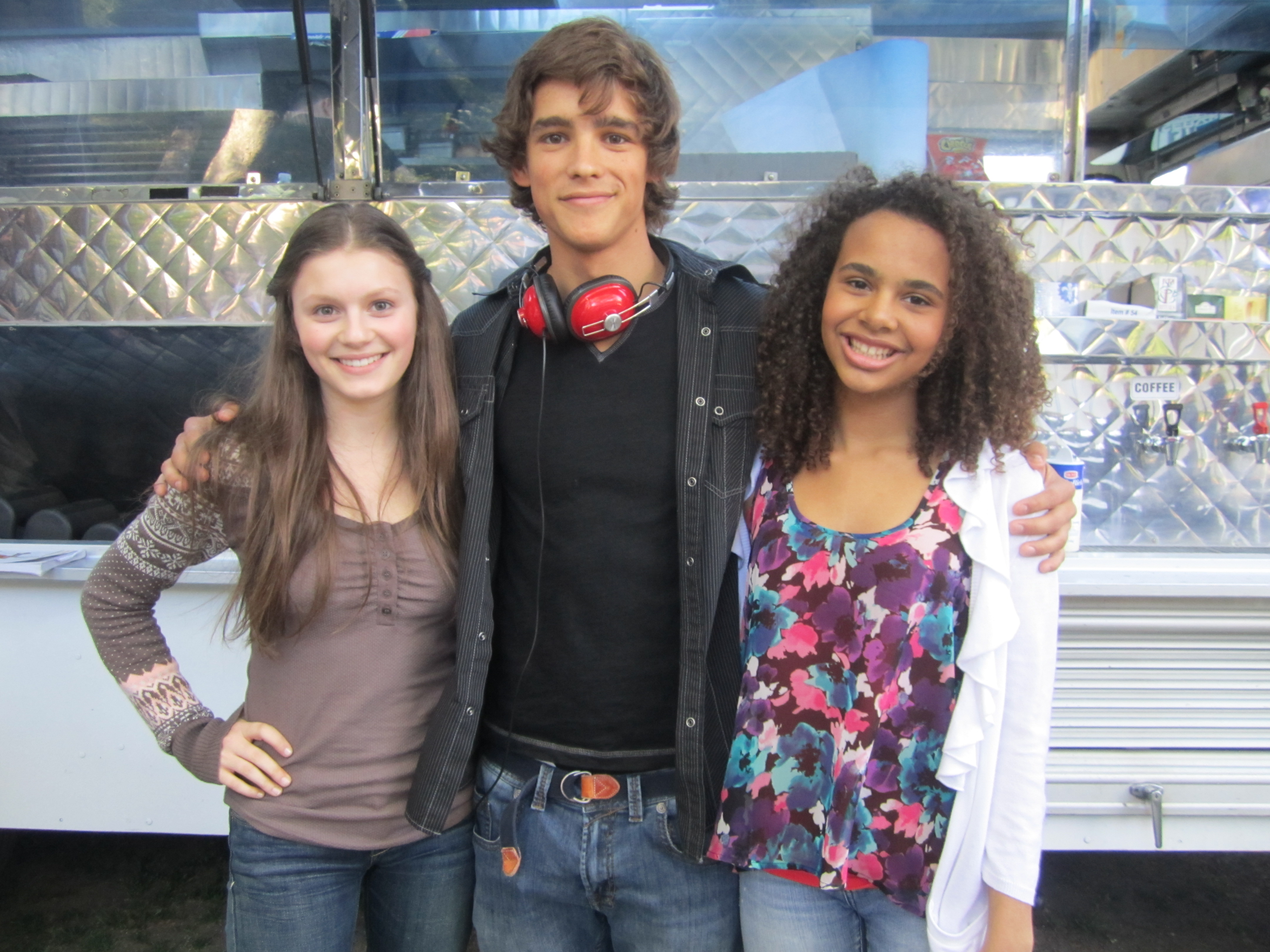 On set of Blue Lagoon: The Awakening with cast mate Brenton Thwaites and Carrie Wampler