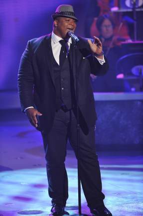 Still of Michael Lynche in American Idol: The Search for a Superstar (2002)