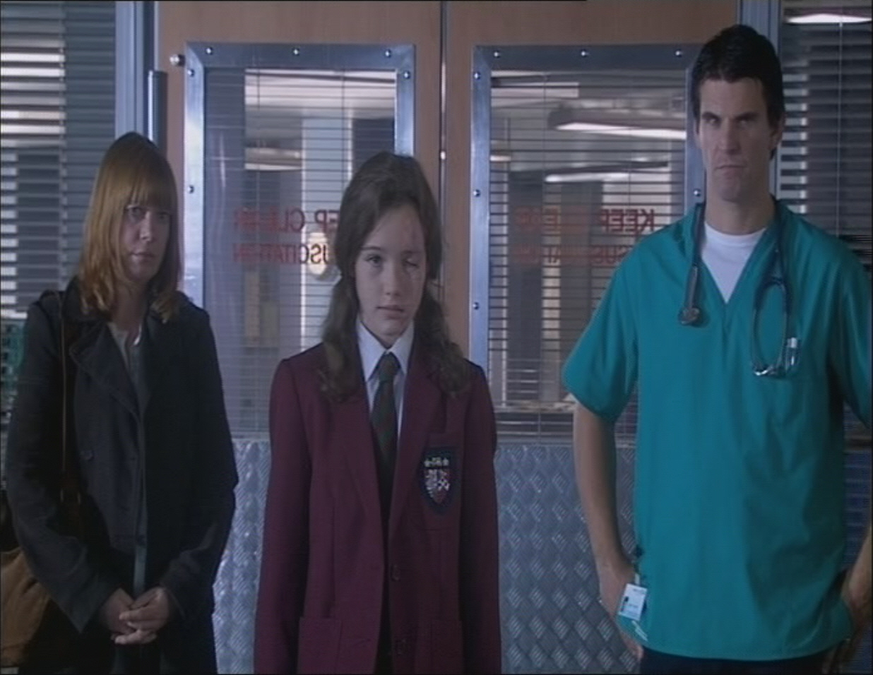 Robin Weaver, Imogen Gray & Tristan Gemmill in 'Casualty'