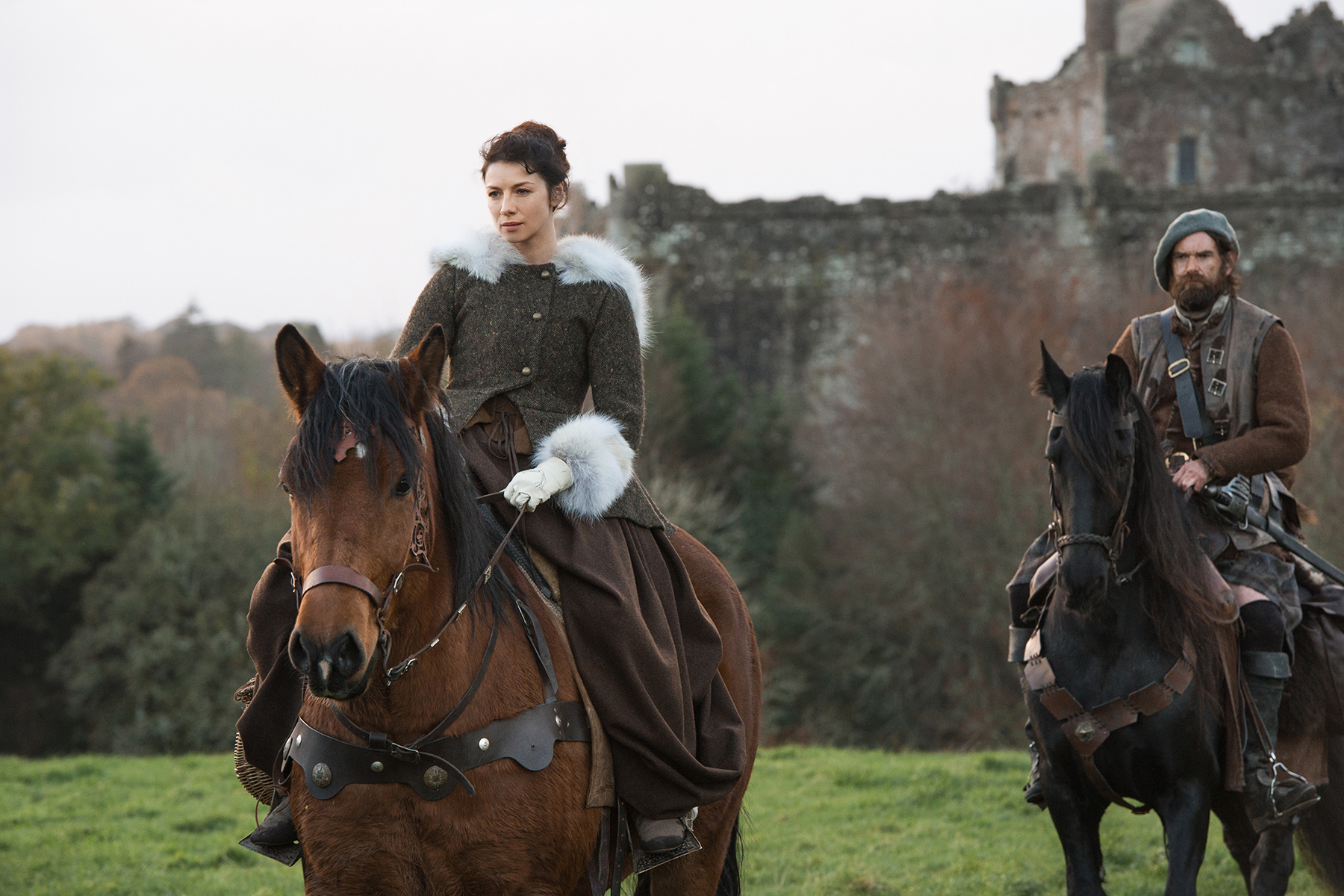 Still of Caitriona Balfe and Duncan Lacroix in Outlander (2014)