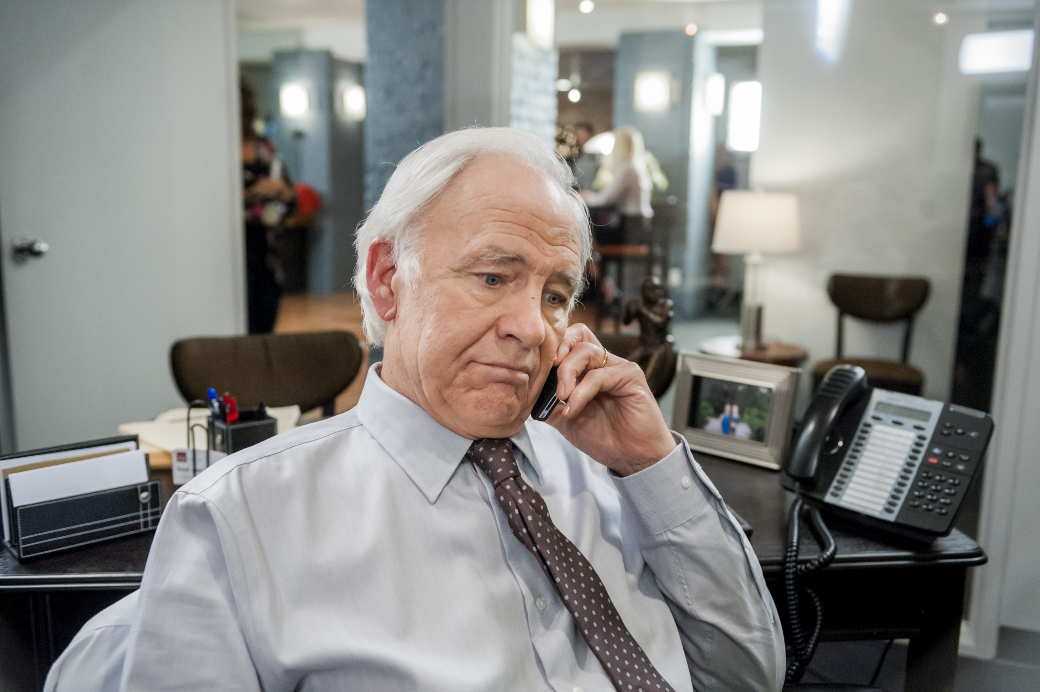 Still of Robert Pine in Christmas Under Wraps (2014)