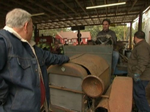 Still of Frank Fritz and Mike Wolfe in American Pickers (2010)