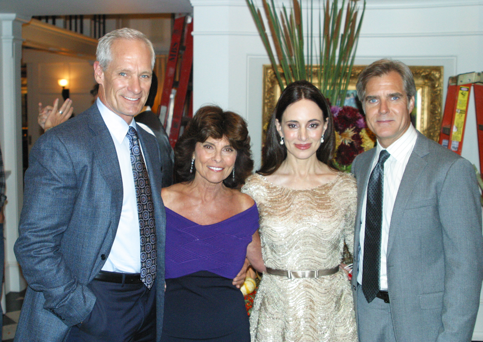 On the set of Revenge with Adrienne Barbeau, Madeleine Stowe and Henry Czerny