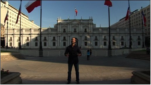 TV Reporter Tayfun King, Palacio de La Moneda, Santiago, Chile