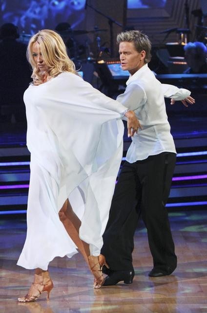 Still of Pamela Anderson and Damian Whitewood in Dancing with the Stars (2005)