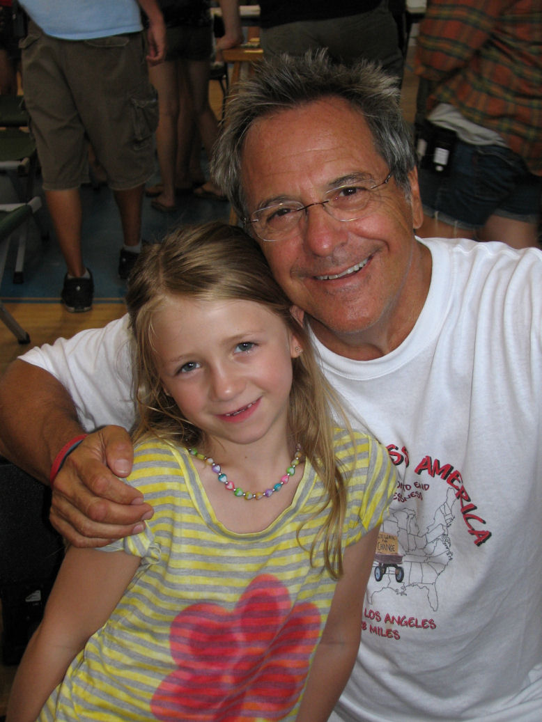 David Anspaugh and Emma Rayne Lyle on the set of Little Red Wagon