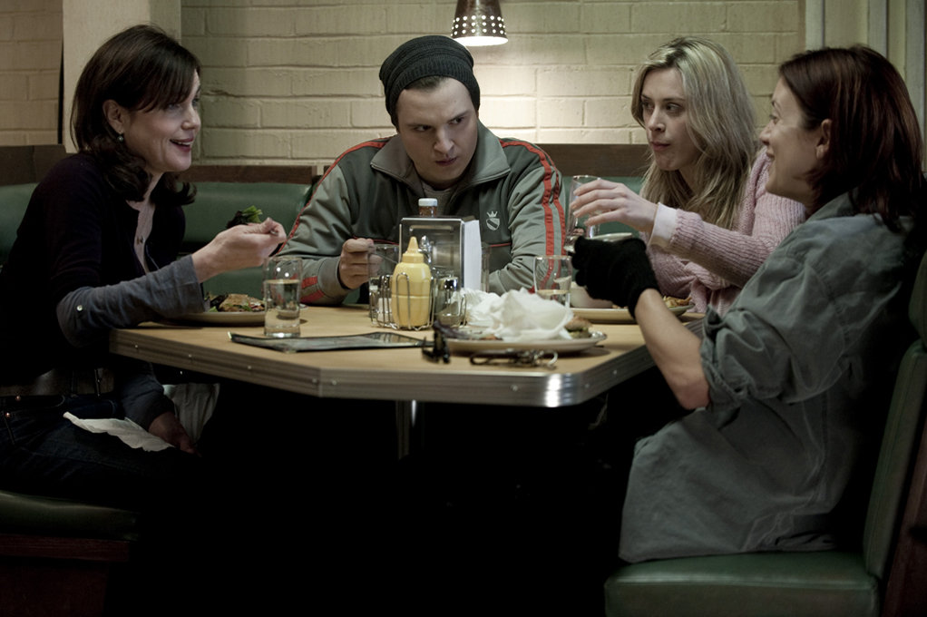 Still of Elizabeth McGovern, Julian Domingues, Rachel Clentworth & Kate Walsh