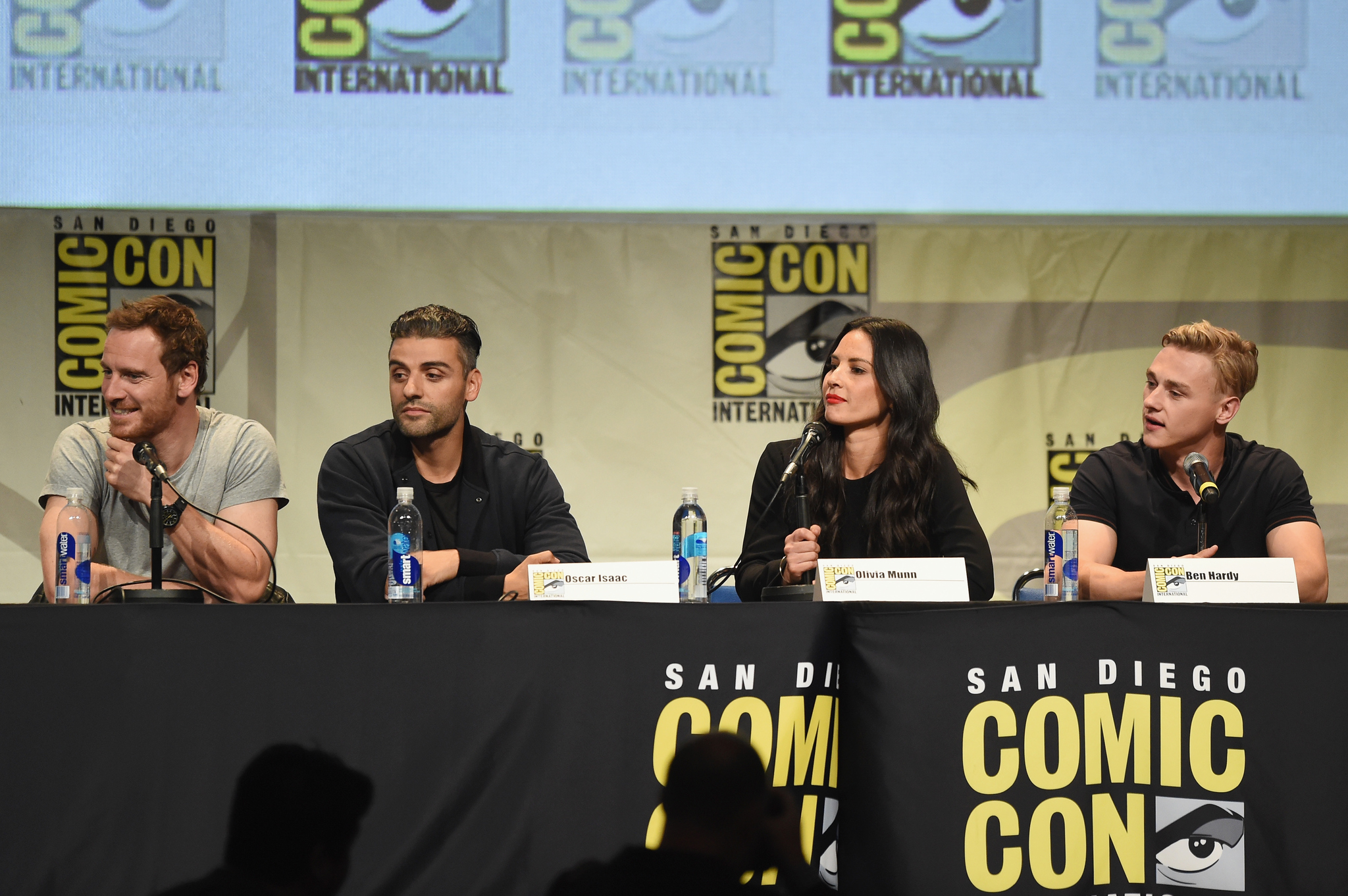 Michael Fassbender, Oscar Isaac, Olivia Munn and Ben Hardy at event of X-Men: Apocalypse (2016)