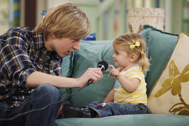 Still of Jason Dolley and Mia Talerico in Good Luck Charlie (2010)