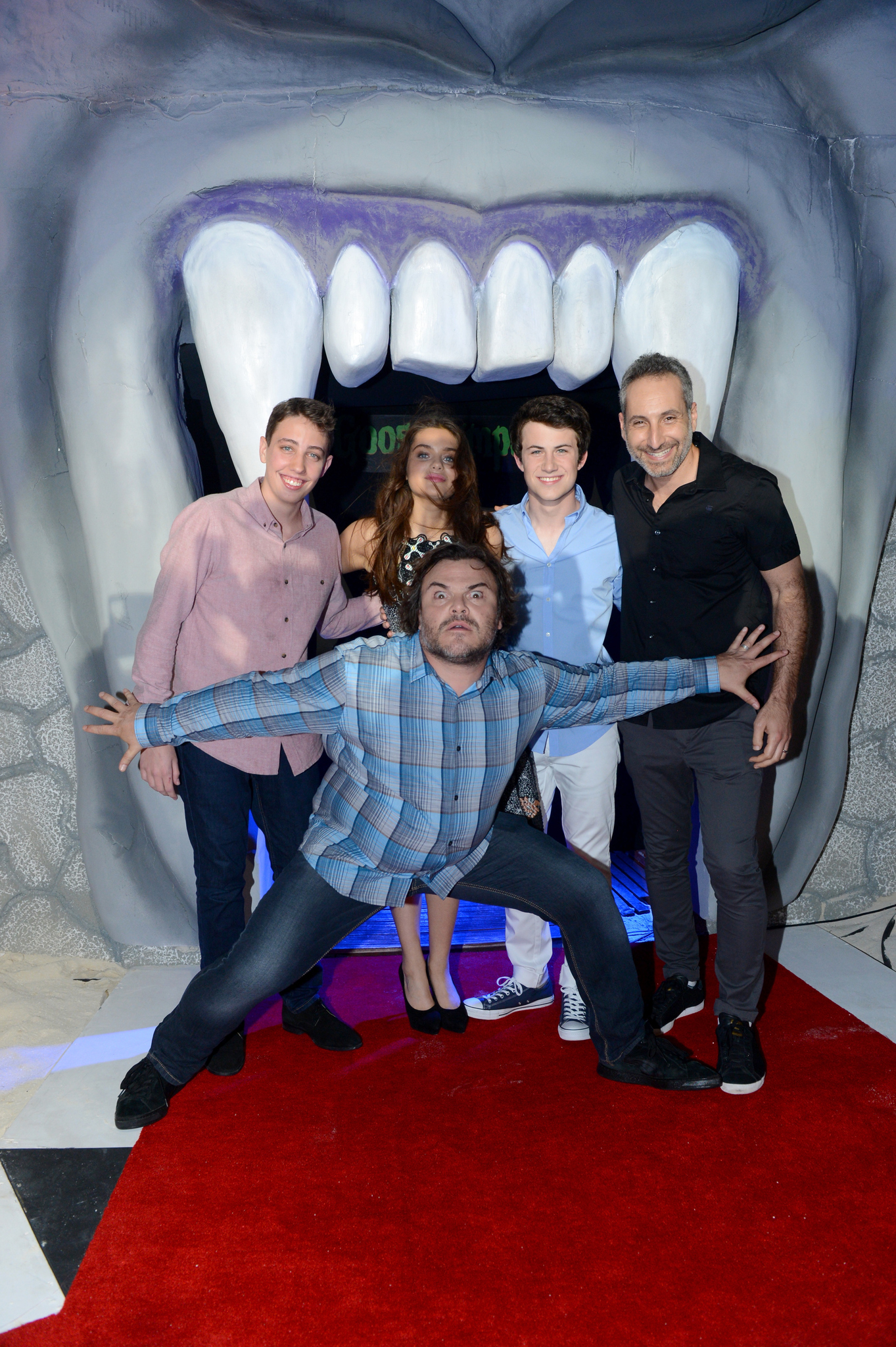 Jack Black, Rob Letterman, Andrew Goodman, Dylan Minnette, Ryan Lee and Odeya Rush at event of Siurpuliukai (2015)