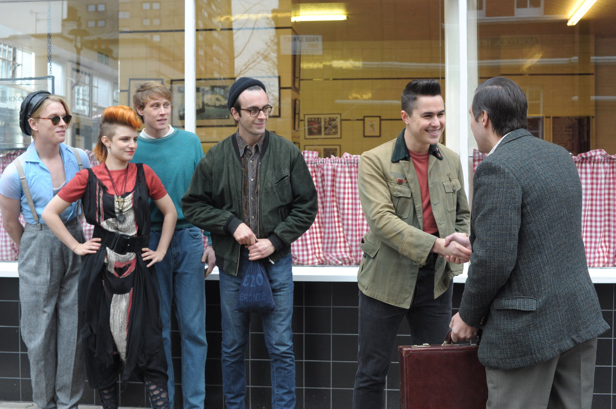 Still of Joseph Gilgun, George MacKay, Ben Schnetzer, Freddie Fox and Faye Marsay in Pride (2014)