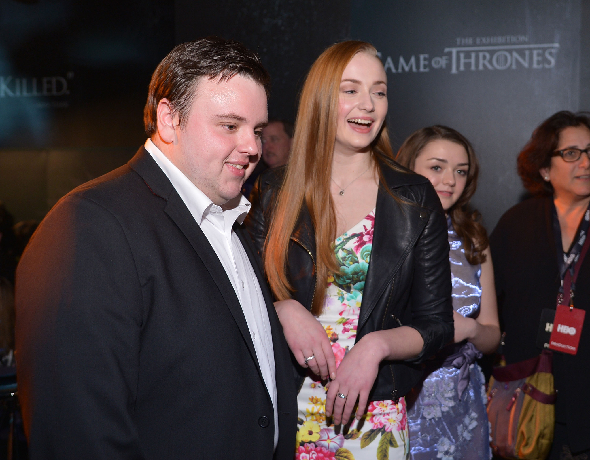 Maisie Williams, Sophie Turner and John Bradley at event of Sostu karai (2011)