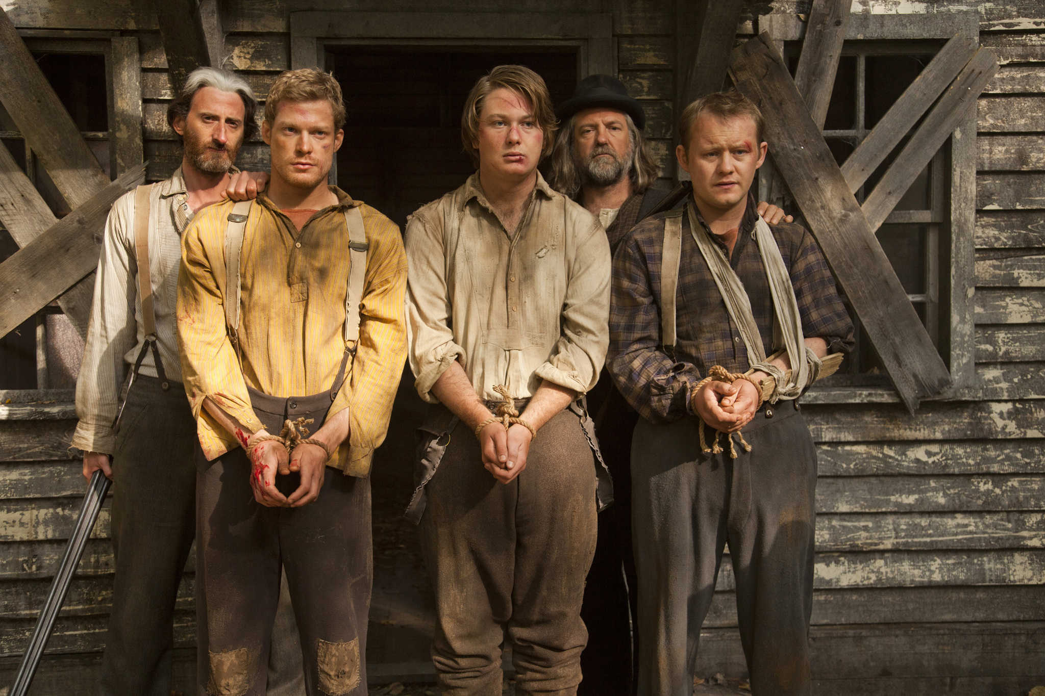 Still of Michael Jibson, Greg Patmore, Andy Gathergood, Tyler Jackson and Sam Reid in Hatfields & McCoys (2012)