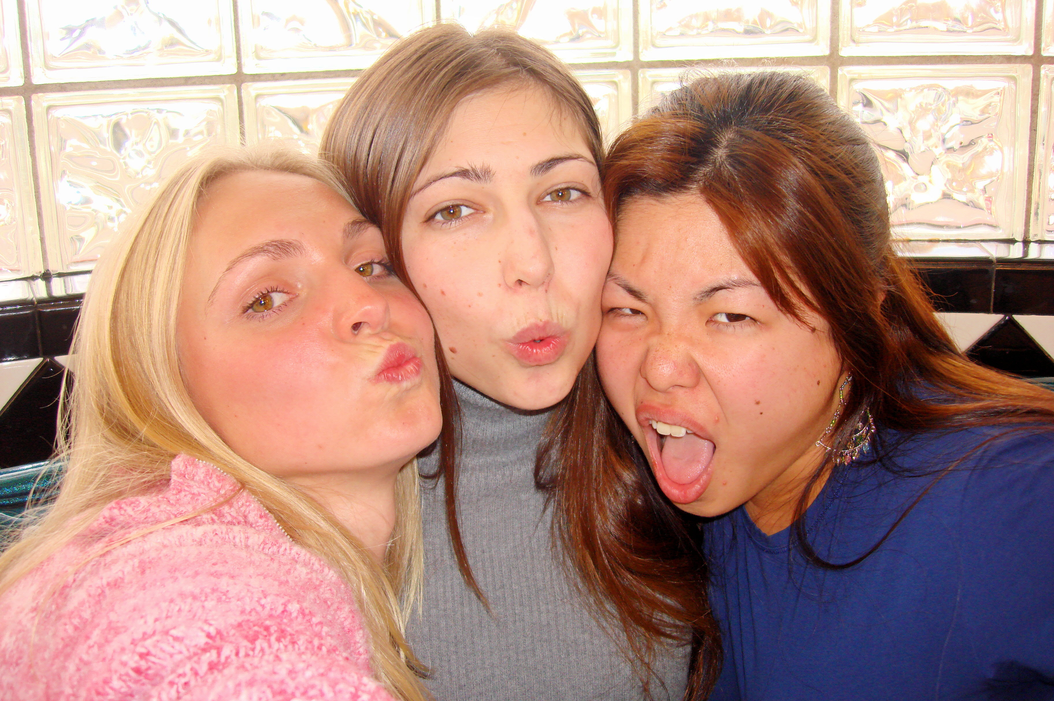 The three girl friends from 