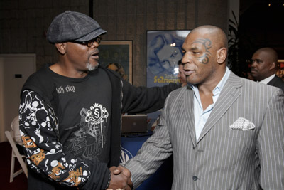 Samuel L. Jackson and Mike Tyson at event of Resurrecting the Champ (2007)