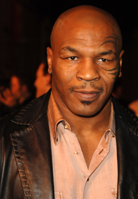 Mike Tyson at event of Get Rich or Die Tryin' (2005)