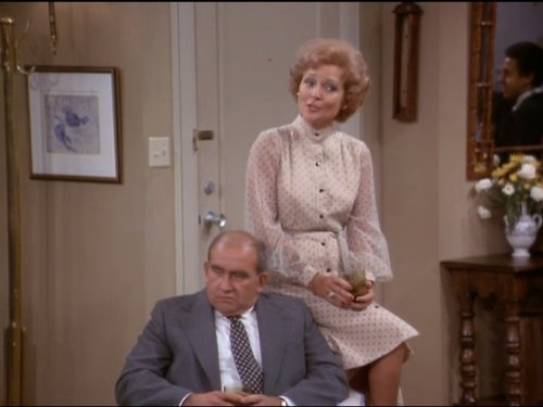 Still of Edward Asner and Betty White in Mary Tyler Moore (1970)